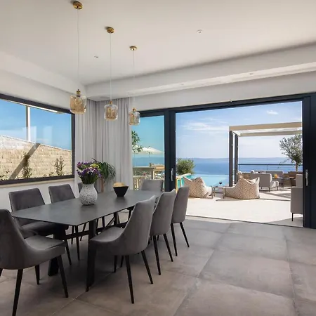 Vista Al Mar فيلة ماكارسكا